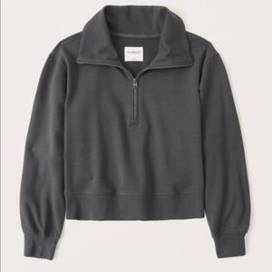 Abercrombie & Fitch Gray quarter zip sweatshirt XS NWT